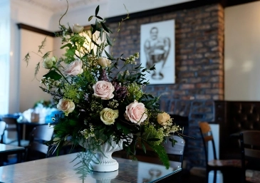 Booker Flowers and Gift Corporate Restaurant Urn