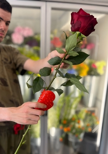 Booker Flowers and Gifts Liverpool Flower Condition