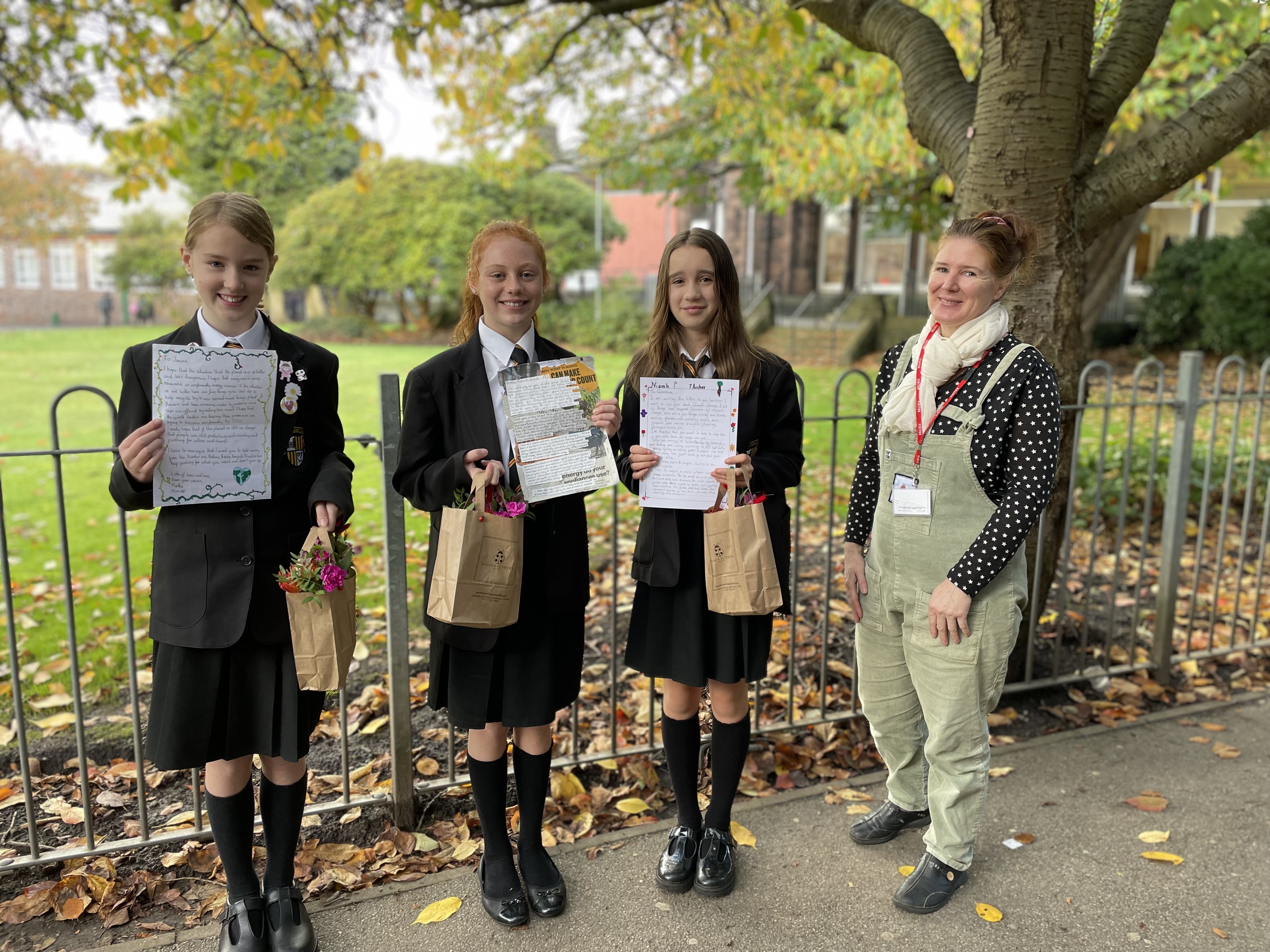 Calderstones school winners with Florist Gemma