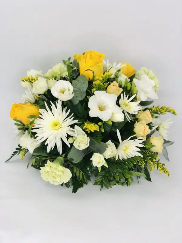 Classic Posy - Yellow and White (Standard)