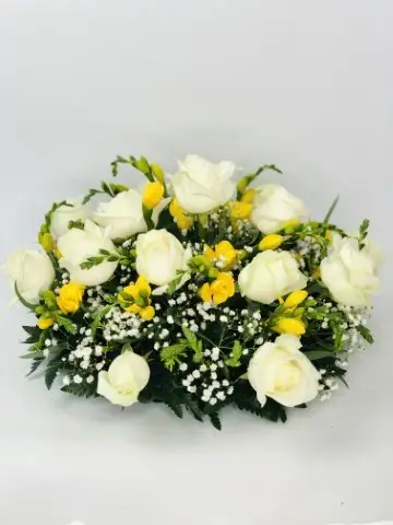Rose and Freesia Yellow and White Posy (Large)