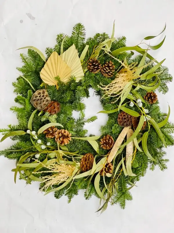 Sprinkling of Snowflakes Luxury Christmas Door Wreath - Large