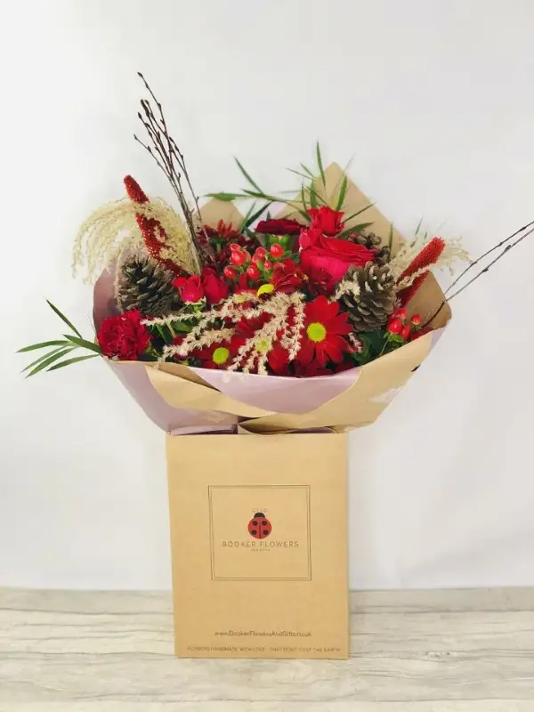 Christmas Scarlett Wonder Red Bouquet of Flowers