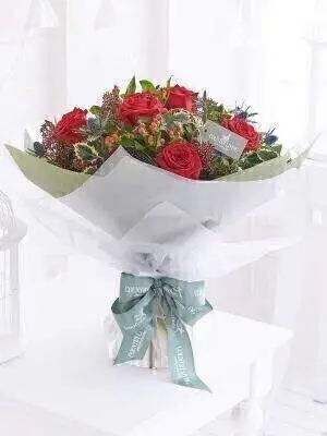 Country Living Spirit of Christmas Hand Tied