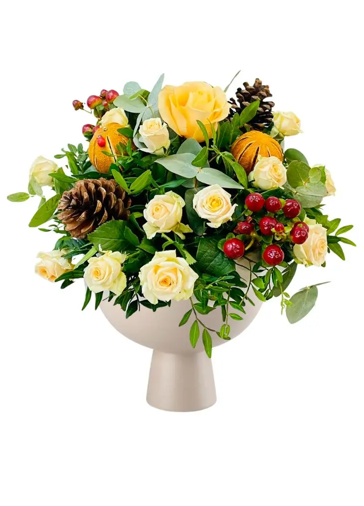 Crimson Splendour Footed Bowl Luxury Christmas Table Decoration Crimson Splendour Footed Bowl Luxury Christmas Table Decoration