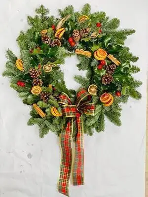 Large Classic Spruce and Holly Christmas Wreath