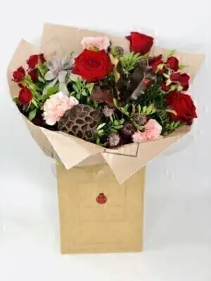 Making Memories Christmas Bouquet