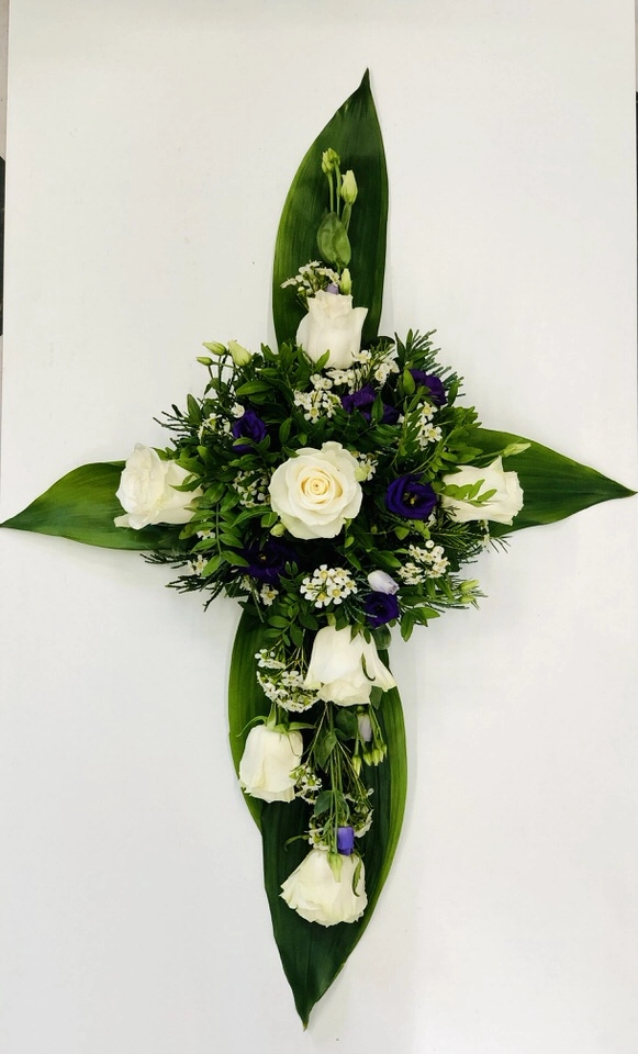 Rose and Aspidistra Cross