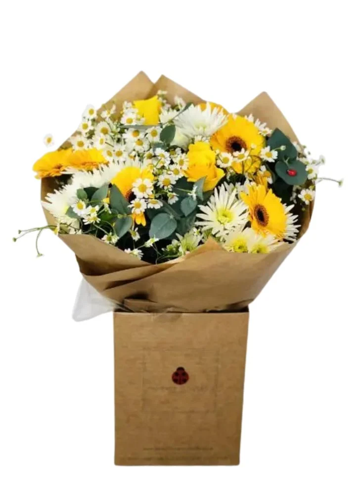 Yellow Rose and Gerbera Summer Bouquet Yellow Rose and Gerbera Summer Bouquet